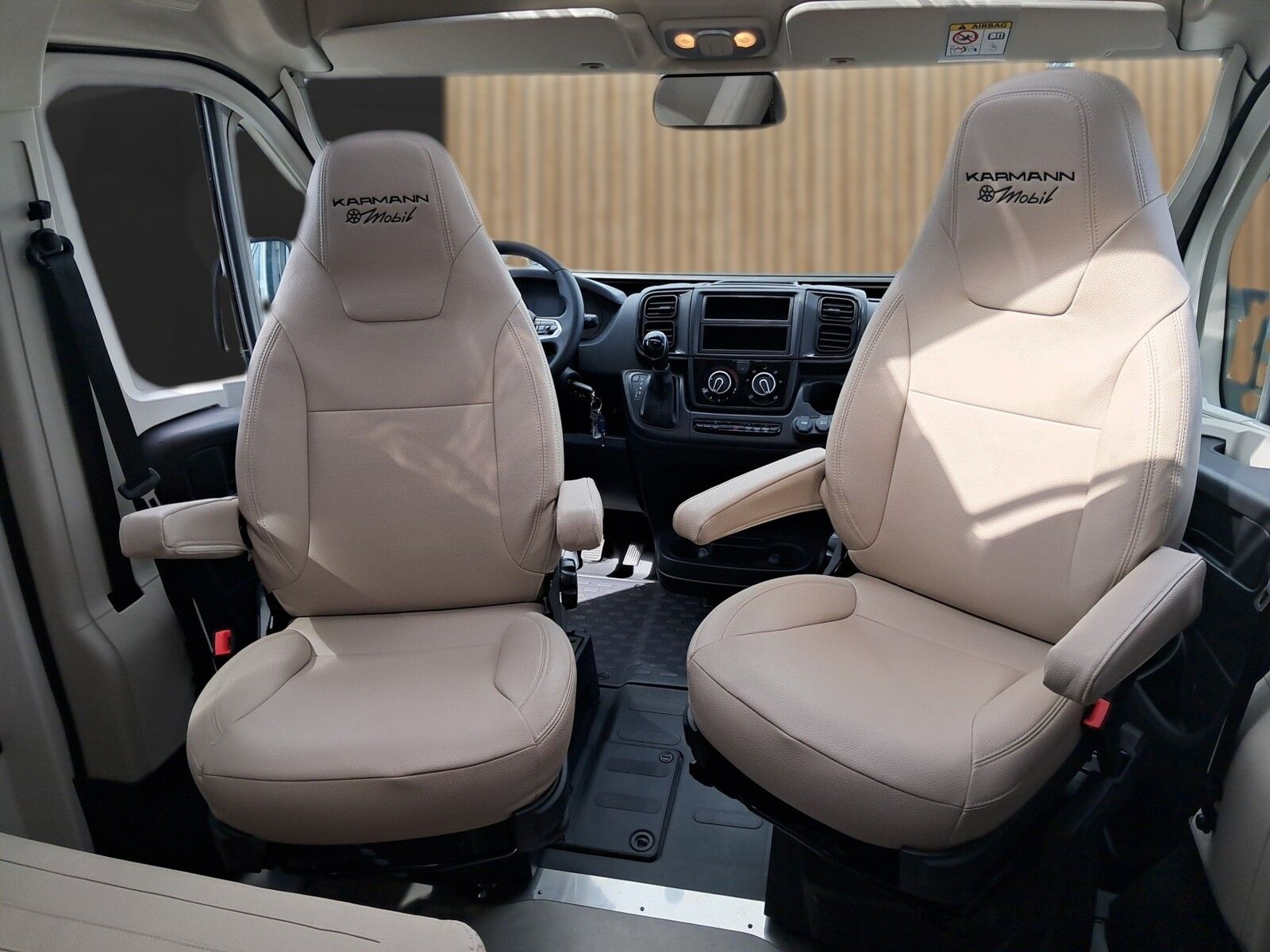 Fahrzeugabbildung Karmann Dexter 540 Automatik, Alu Felgen, Concept Paket