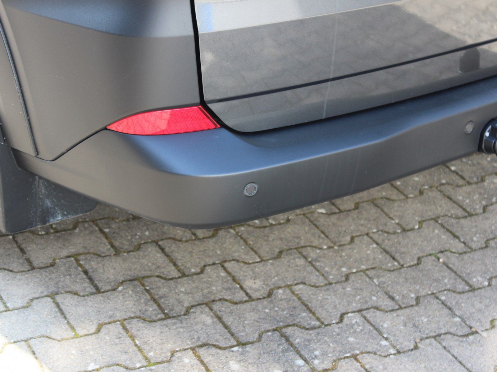 Fahrzeugabbildung Ford Tourneo Custom 320 L1 Tourneo Active FWD Bus