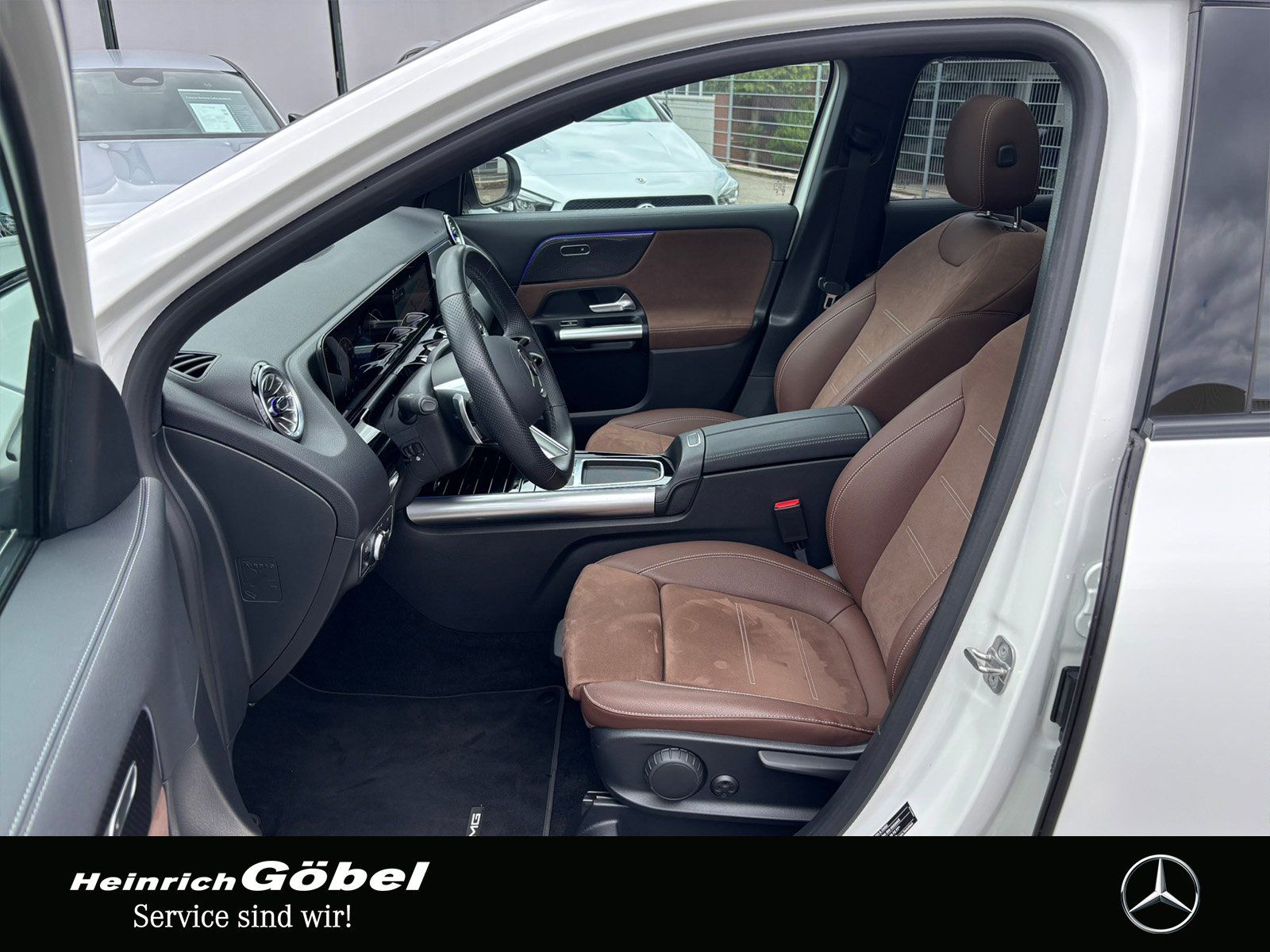 Fahrzeugabbildung Mercedes-Benz GLA 220 d 4M AMG*PANO*AHK*DISTRONIC*360°K*20ZOLL