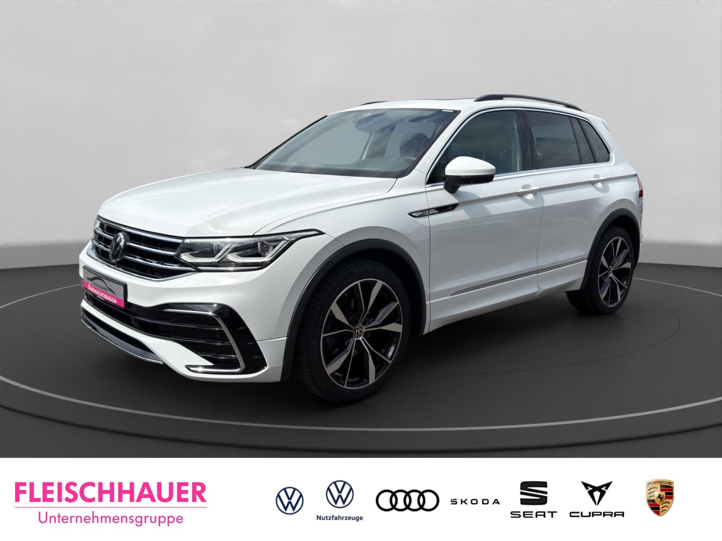 Volkswagen Tiguan R-Line 1.5 DSG+SHZ+AHK+PANORAMAD+ACC