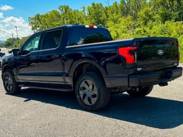 Ford F 150 Lightning Flash gr Batterie im Vorlauf+11