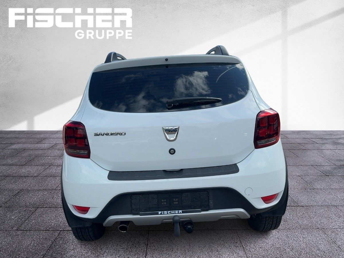 Fahrzeugabbildung Dacia Sandero Stepway Essential TCe 90