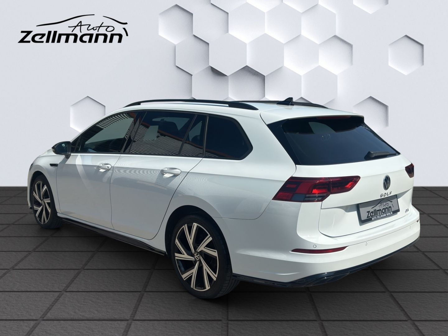 Golf Variant VIII Mildhybrid R-Line 1.5 eTSI DSG