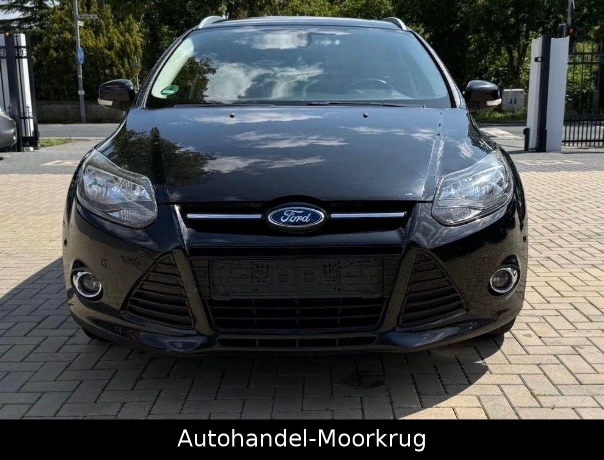 Ford Focus Turnier Titanium *Euro5*Navigation*Autom.*