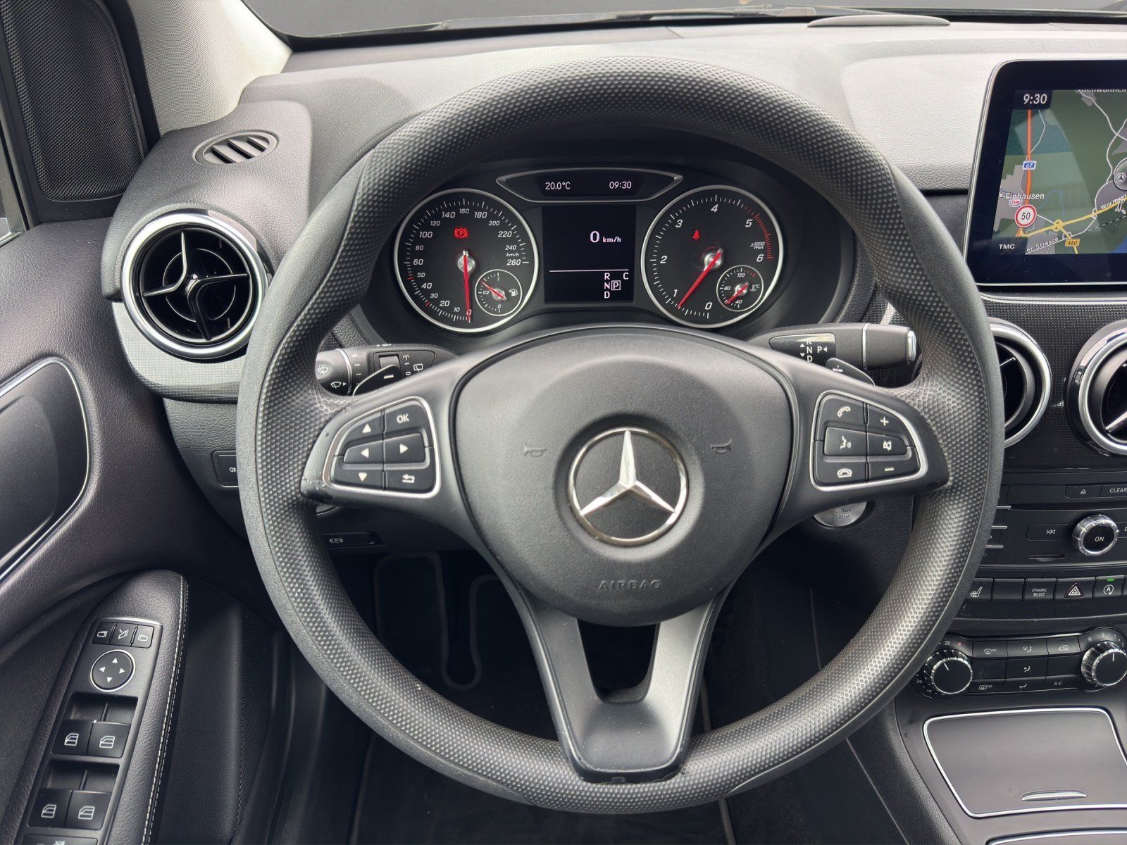Fahrzeugabbildung Mercedes-Benz B 200 d 7G COMAND Totwinkel SHZ SpiegelPkt PTS
