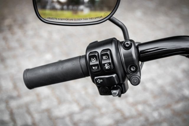 Fahrzeugabbildung Harley-Davidson ROAD KING SPECIAL 114 FLHRXS - JEKILL&HYDE -