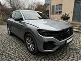 Volkswagen Touareg 3.0 V6 eHybrid 4MOTION Tiptronic R - Volkswagen Touareg: Firmenfahrzeug