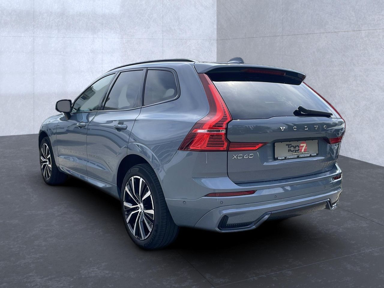 Volvo XC 60 Plus Dark AWD Bluetooth Navi LED Klima foto 3