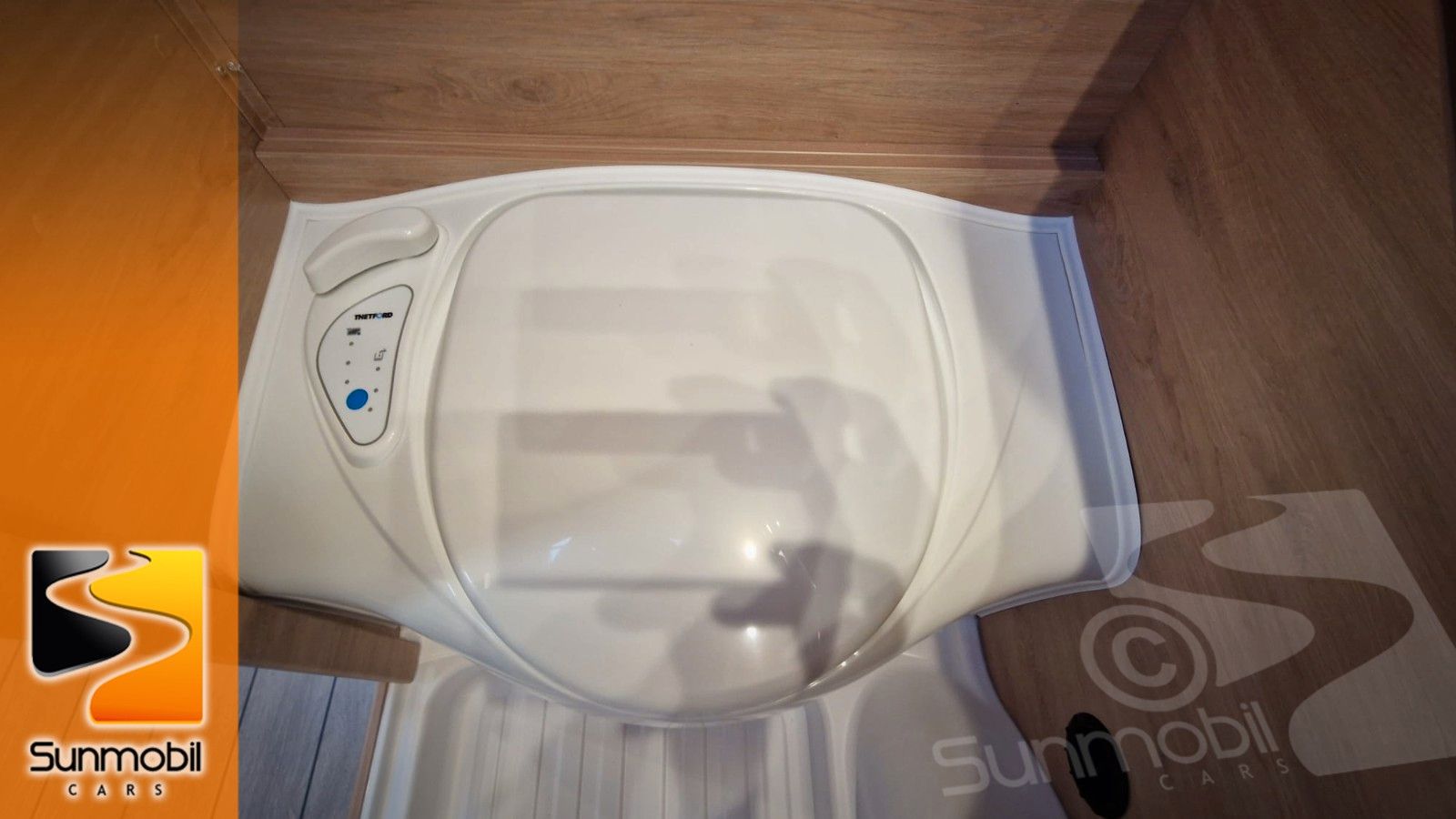Fahrzeugabbildung Knaus Südwind 460 EU 60 Years E-Power Klima Mod.25