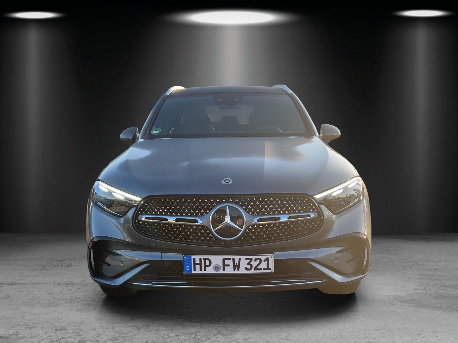 Fahrzeugabbildung Mercedes-Benz GLC 300 de 4M+AMG-Line+PSD+AHK+Memory+DISTRONIC