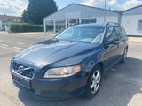 Volvo V70 Kombi leder Navi Xenon - Volvo V70 mit Benzin-Antrieb: Kombi