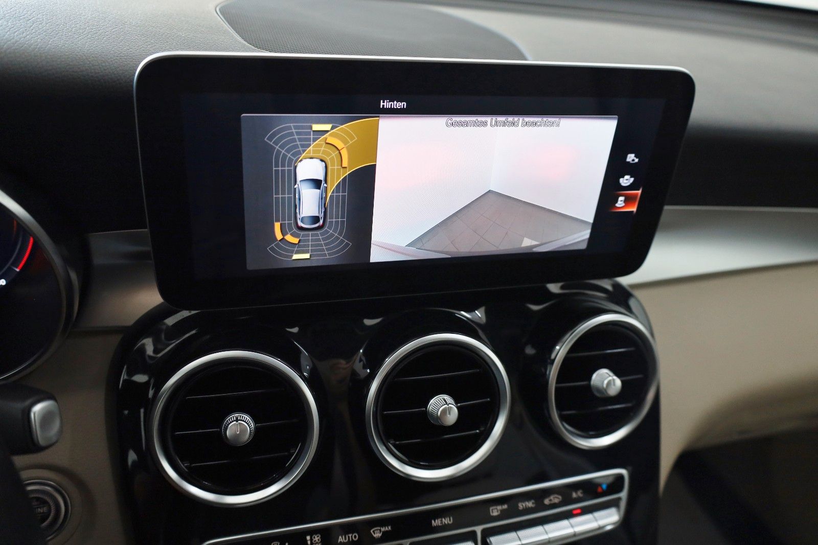 Fahrzeugabbildung Mercedes-Benz GLC 200d Coupè,Leder,Navi,LED,SH,Kamera,SD