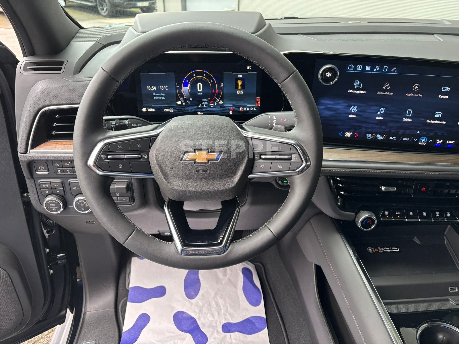 Chevrolet MY26 Suburban 6,2 High Country AHK  24" Luftfed.