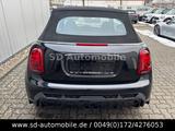 MINI Cooper S Cabrio JOHN COOPER WORKS TRIM - MINI mit Benzin-Antrieb: Cabrio, Automatik