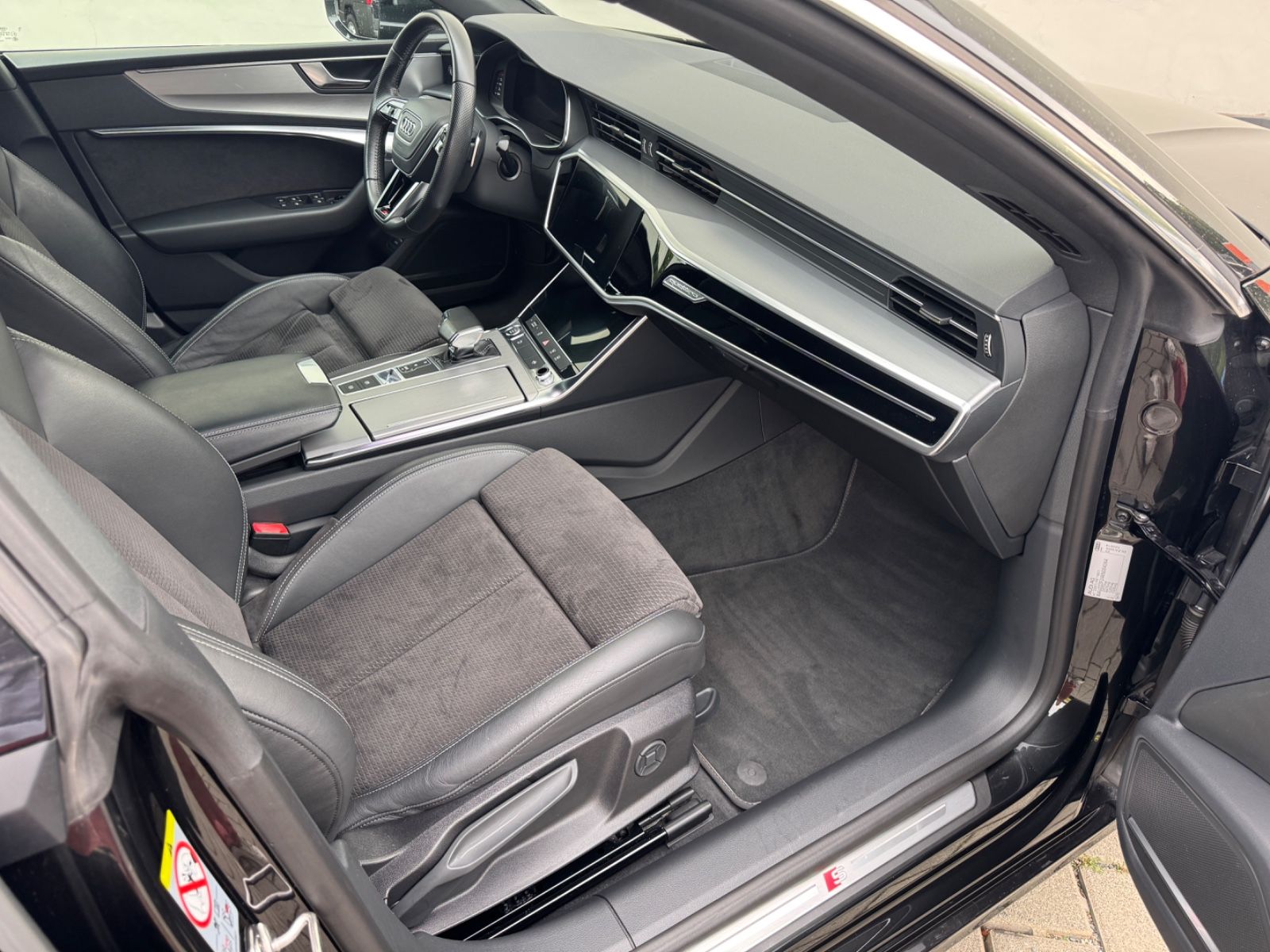 Audi A7 55 TFSI quattro S-Line Pano Virtual Matrix foto 24