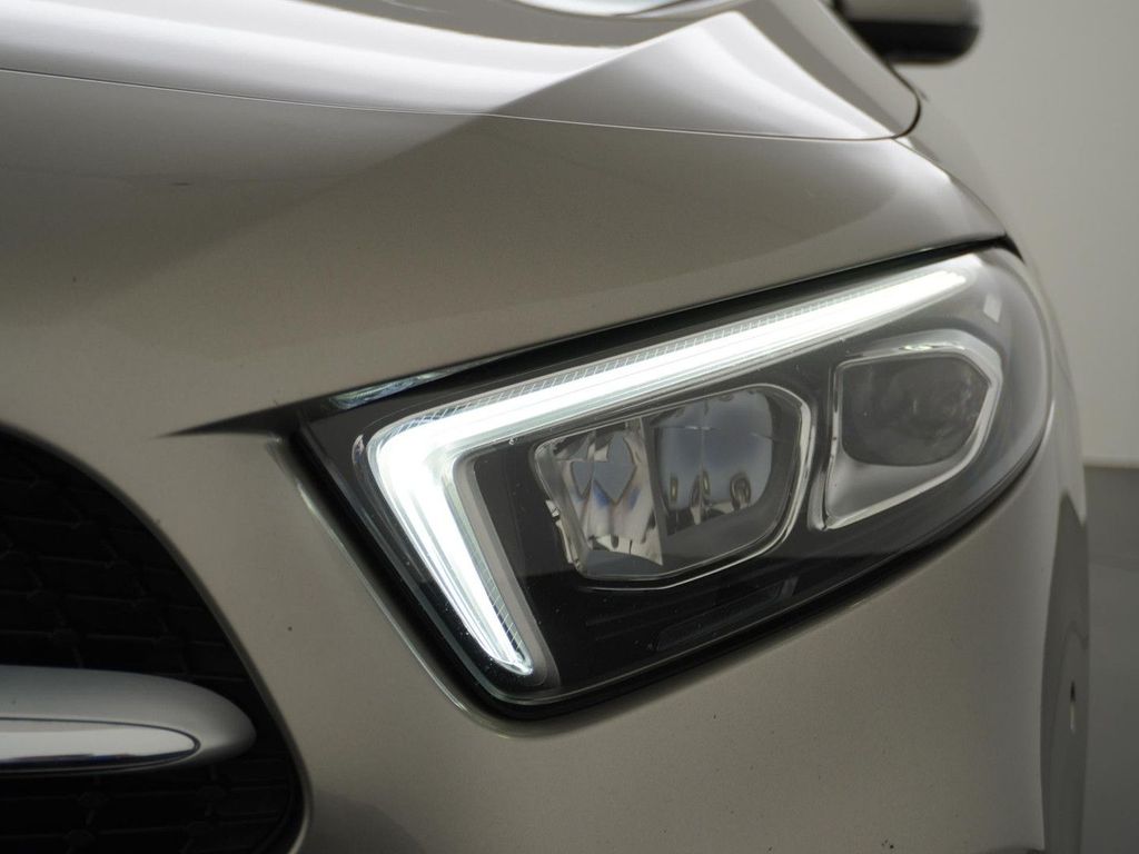 Mercedes-Benz A 160 Business Solution Plus | AHK Wegklapbaar |