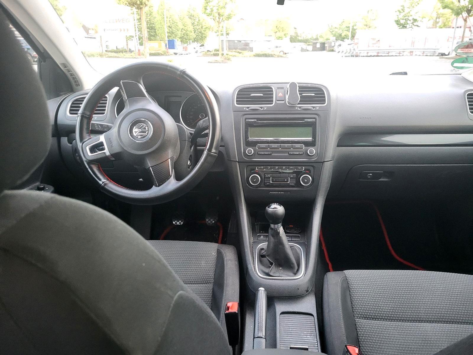 Volkswagen Golf 2011 — photo 10