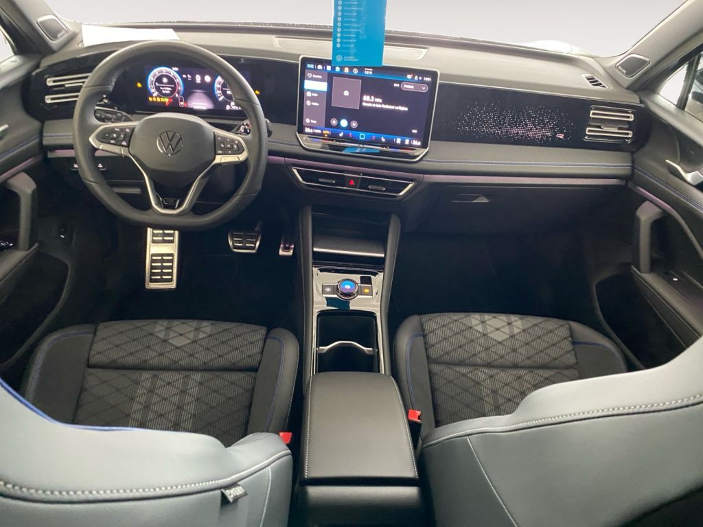 Fahrzeugabbildung Volkswagen Tiguan 1.5 eTSI DSG R-Line* 3 J. Anschlussgarant