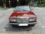 Mercedes-Benz E 230 - Mercedes-Benz aus 1984
