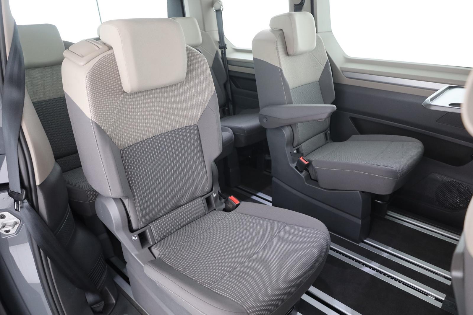 Volkswagen T7 Multivan 2.0 TSI DSG LED Navi AHK Panorama