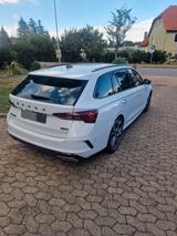 Skoda Octavia 2.0 TSI DSG RS PLUS COMBI RS PLUS - Skoda Octavia von privat
