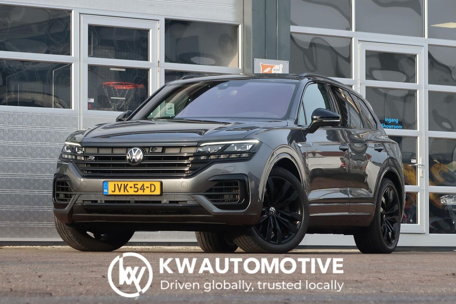 VW Touareg 3.0 TSi 4MOTION R PANO/ MASS/ DYN/ LUCHT