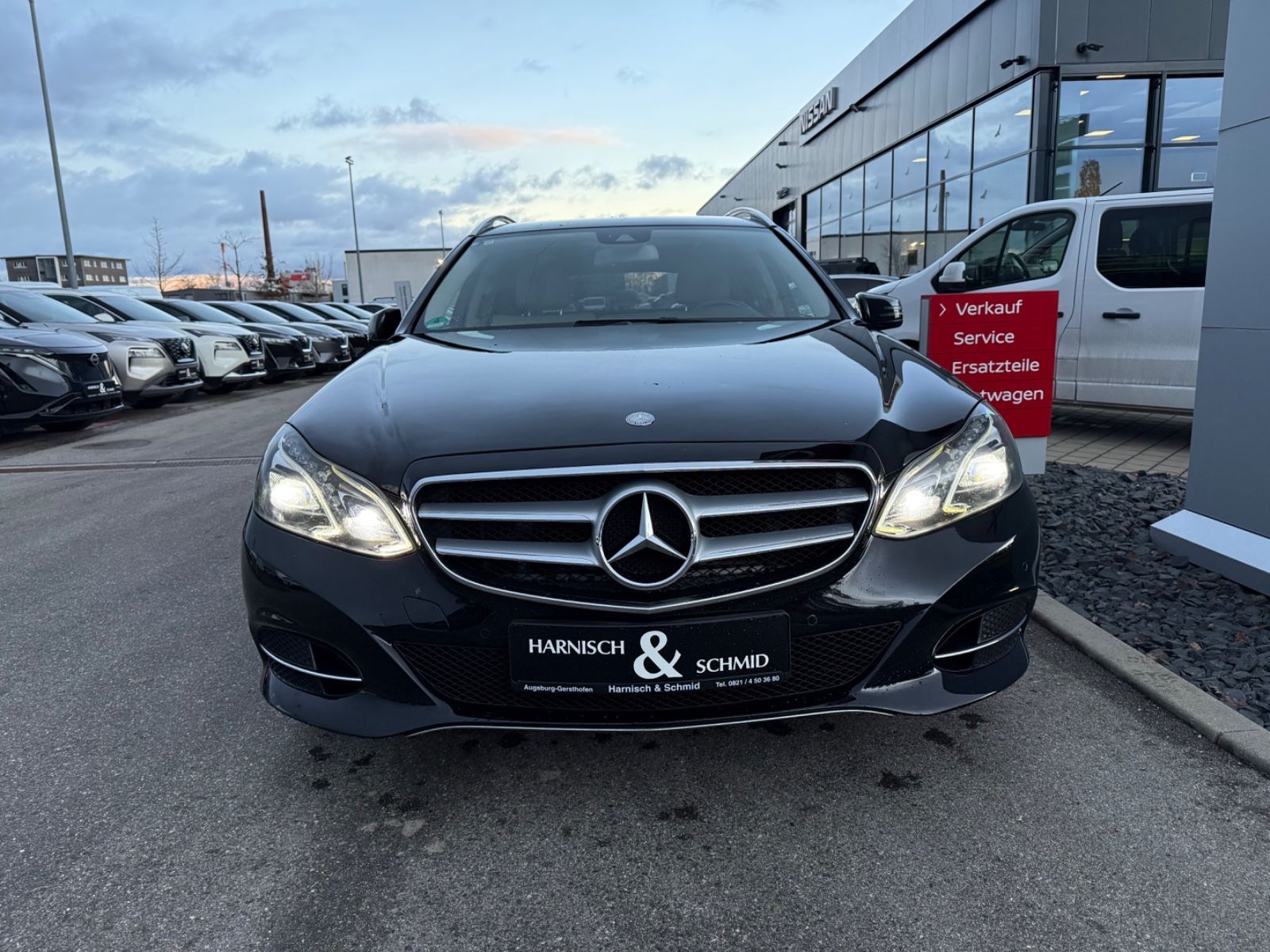 Fahrzeugabbildung Mercedes-Benz E 200 BlueTEC T AVANTGARDE 7 Sitzer