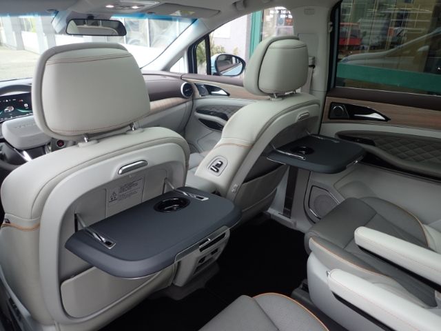 Fahrzeugabbildung DFSK Forthing 4 1,5T Allwetterreifen Unterbodenschutz