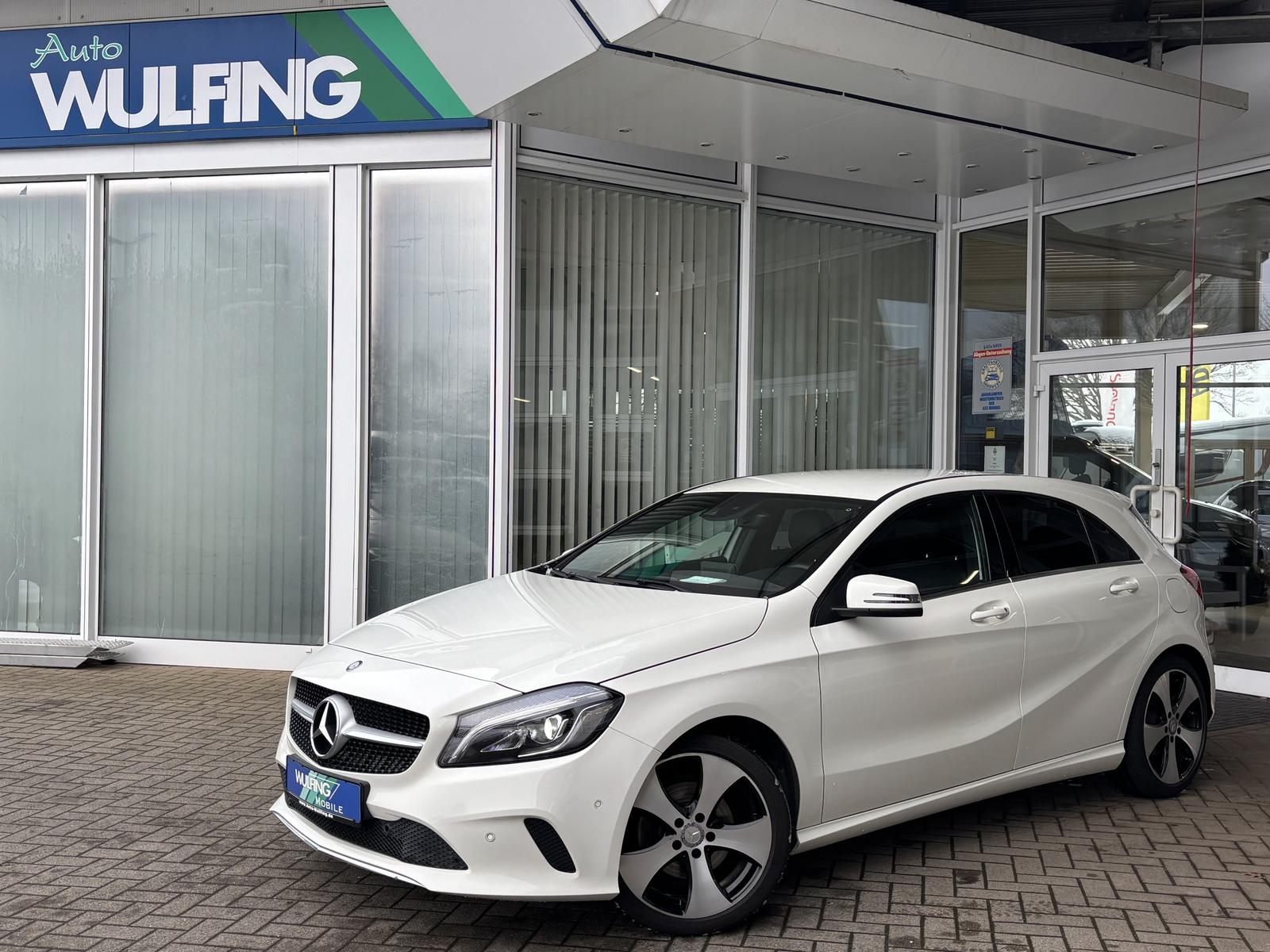 Mercedes-Benz A 200 CDI Urban LED NAVI LEDER STHZ ALU PDC 