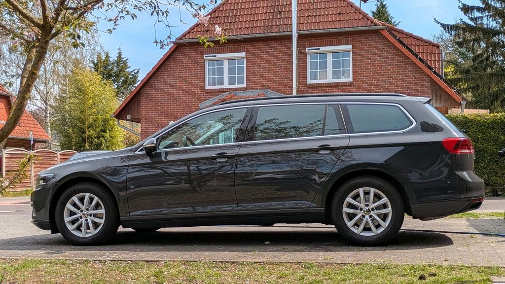 Image of Volkswagen Passat Variant