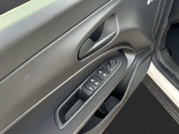 Fiat 600 BUSINESS EDITION MHEV Kam.+LED+Navi+SHZ