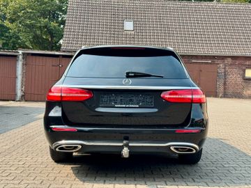 Mercedes E 200 - 6
