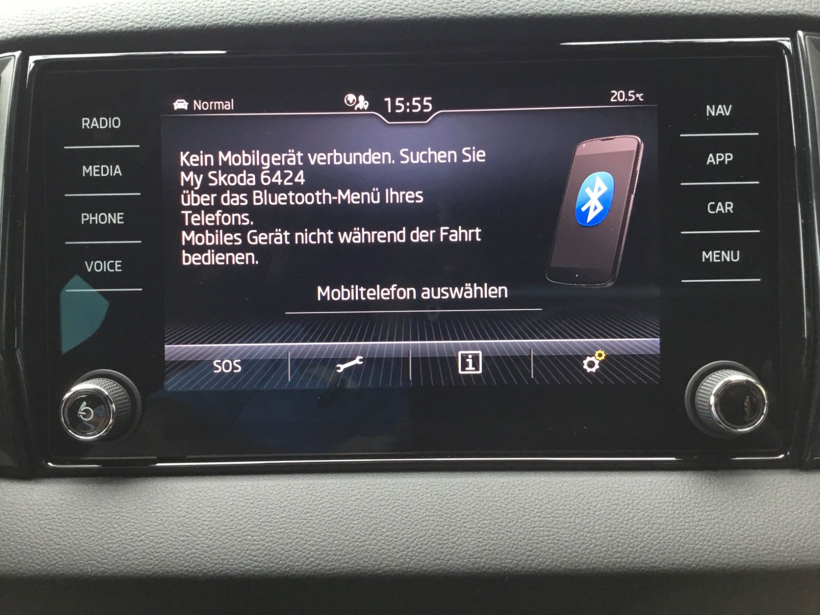 Fahrzeugabbildung SKODA Karoq 2.0l TSI DSG 4x4 Sportline+AHK+Standheizun