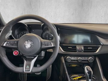 Alfa Romeo Giulia 2.9 V6 Bi-Turbo Quadrifoglio HARMAN+SHZ