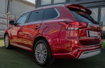 Fahrzeugabbildung Mitsubishi Outlander PHEV Top 4WD|