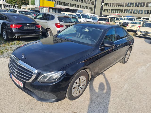 Mercedes-Benz E 200 d Autom. Kamera, Tempomat, LED Lights