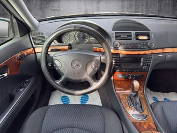 Mercedes-Benz E 200 Kompressor Automatik*S-DACH*AHK*XENON