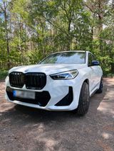 BMW iX1 3.0 M-Paket, AHK, - BMW iX1 von privat