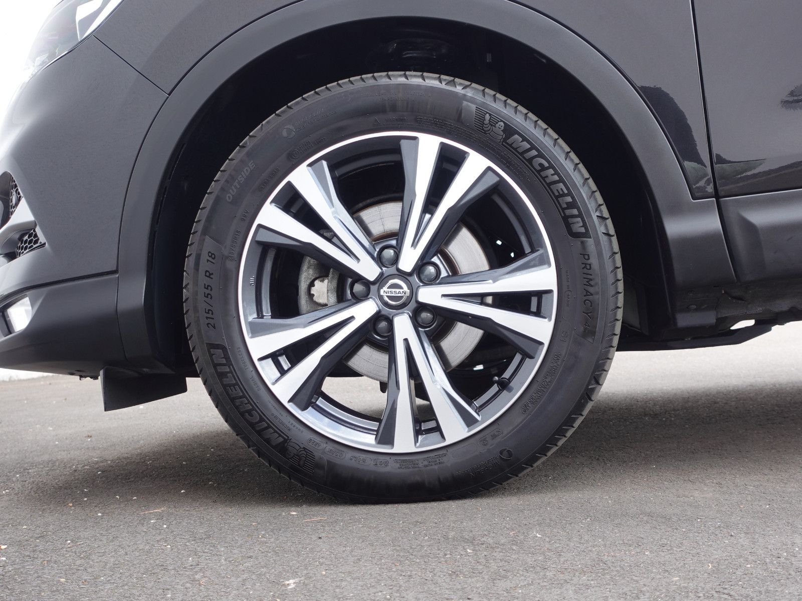 Fahrzeugabbildung Nissan Qashqai 1.3 DIG-T Zama  Automatik SHZ,Pano,Navi