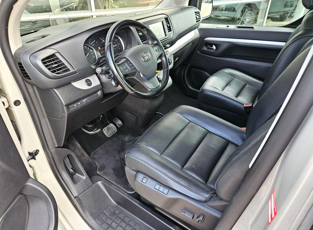 Toyota Proace 2,0-l-D-4D L1 (7-Si.) Autm. Verso Executi