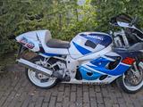 Suzuki Gsxr Srad 750 Einspritzer  - Angebote