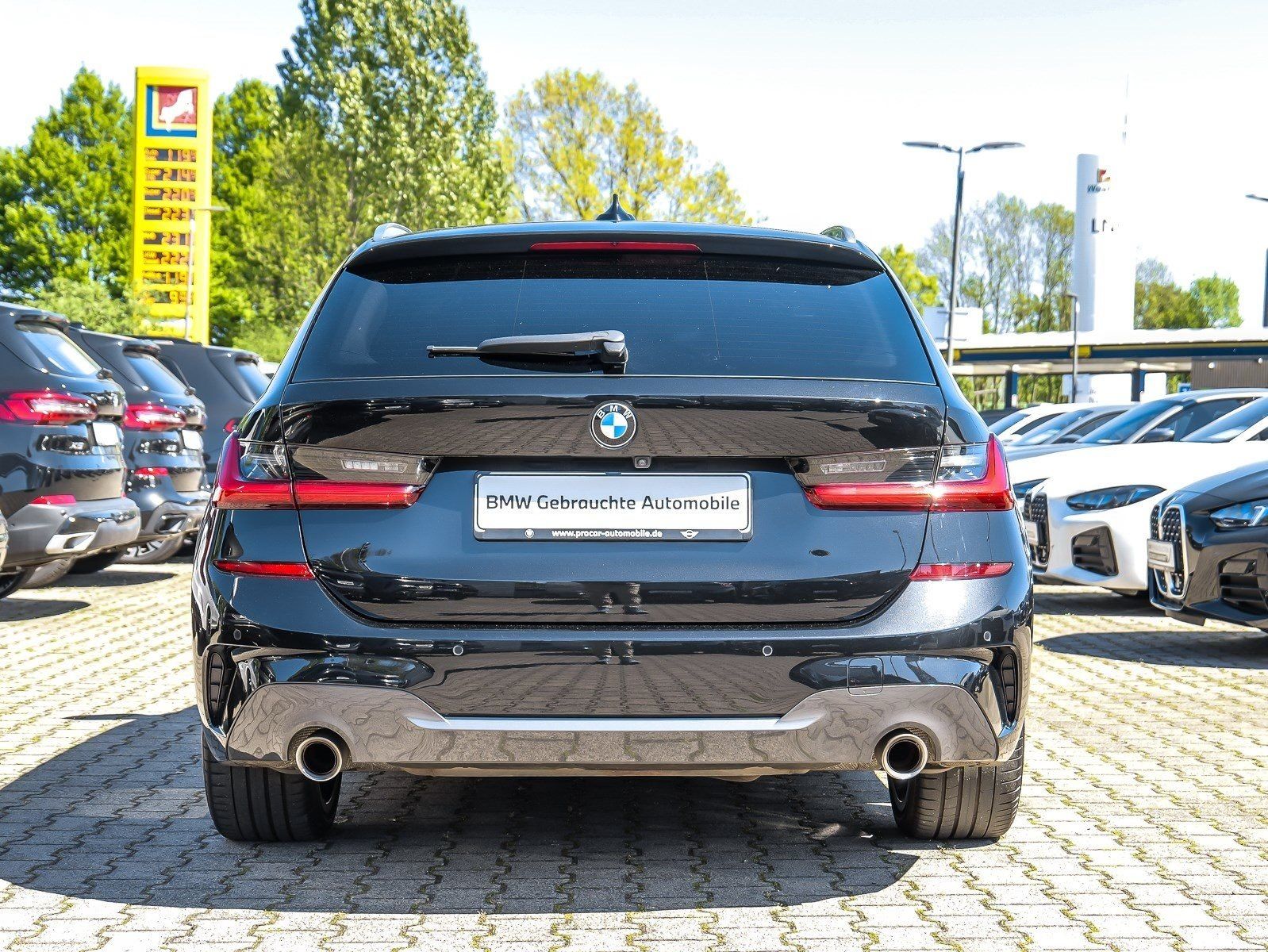 BMW 320i Touring M Sport LC+ Navi RFK HiFi DAB foto 11