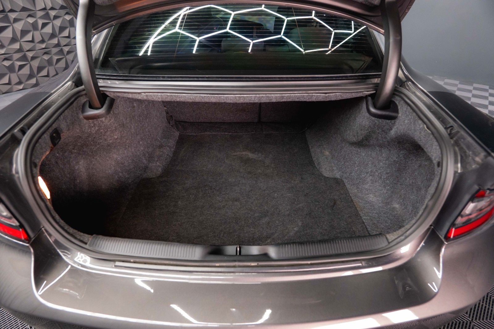 Fahrzeugabbildung Dodge Charger 6.4 V8 SRT 392 SCAT PACK Performance LED