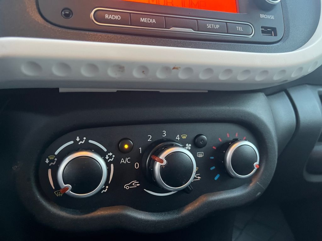 Renault Twingo SCe 70 Life – Bild 13