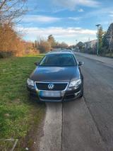 Volkswagen Auto VW Passat VollOption - Volkswagen Passat aus 2009: Kombi