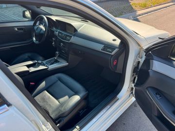 Mercedes E 220 - 9