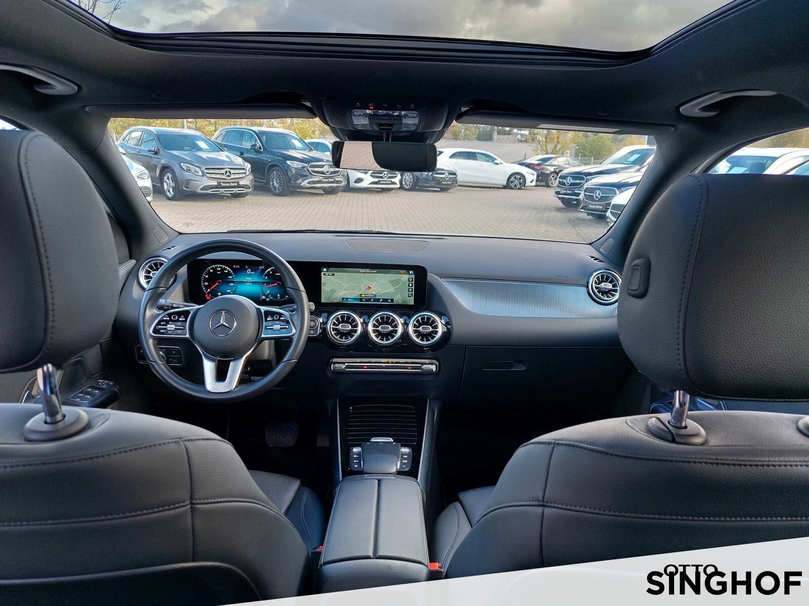 Fahrzeugabbildung Mercedes-Benz GLA 200 Progressive +AHK+Pano+Night+LED+Rü Kam+