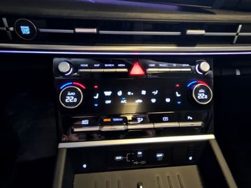 Hyundai SANTA FE 1.6 T-GDI Signature (215PS) Allrad