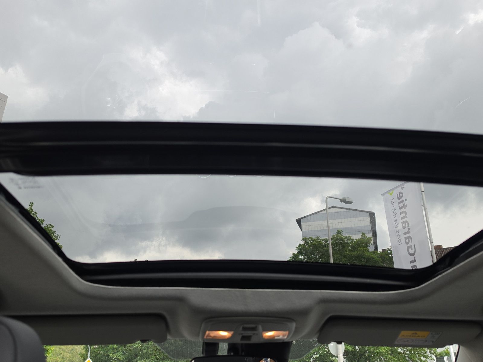 Fahrzeugabbildung Suzuki Vitara 1.4 Comfort+ 4x4 Automatik Panoramadach