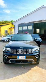 Jeep Grand Cherokee - 1